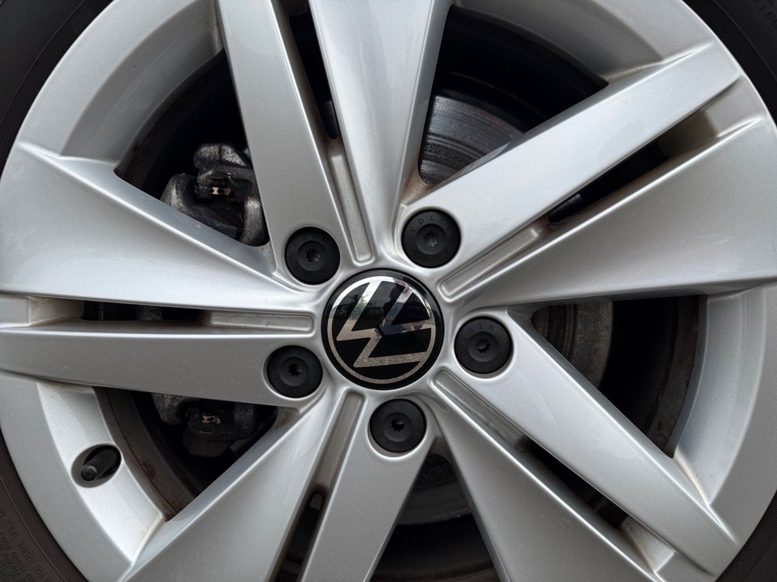 Fahrzeugabbildung Volkswagen Golf VIII Lim. Life 1.5 TSI