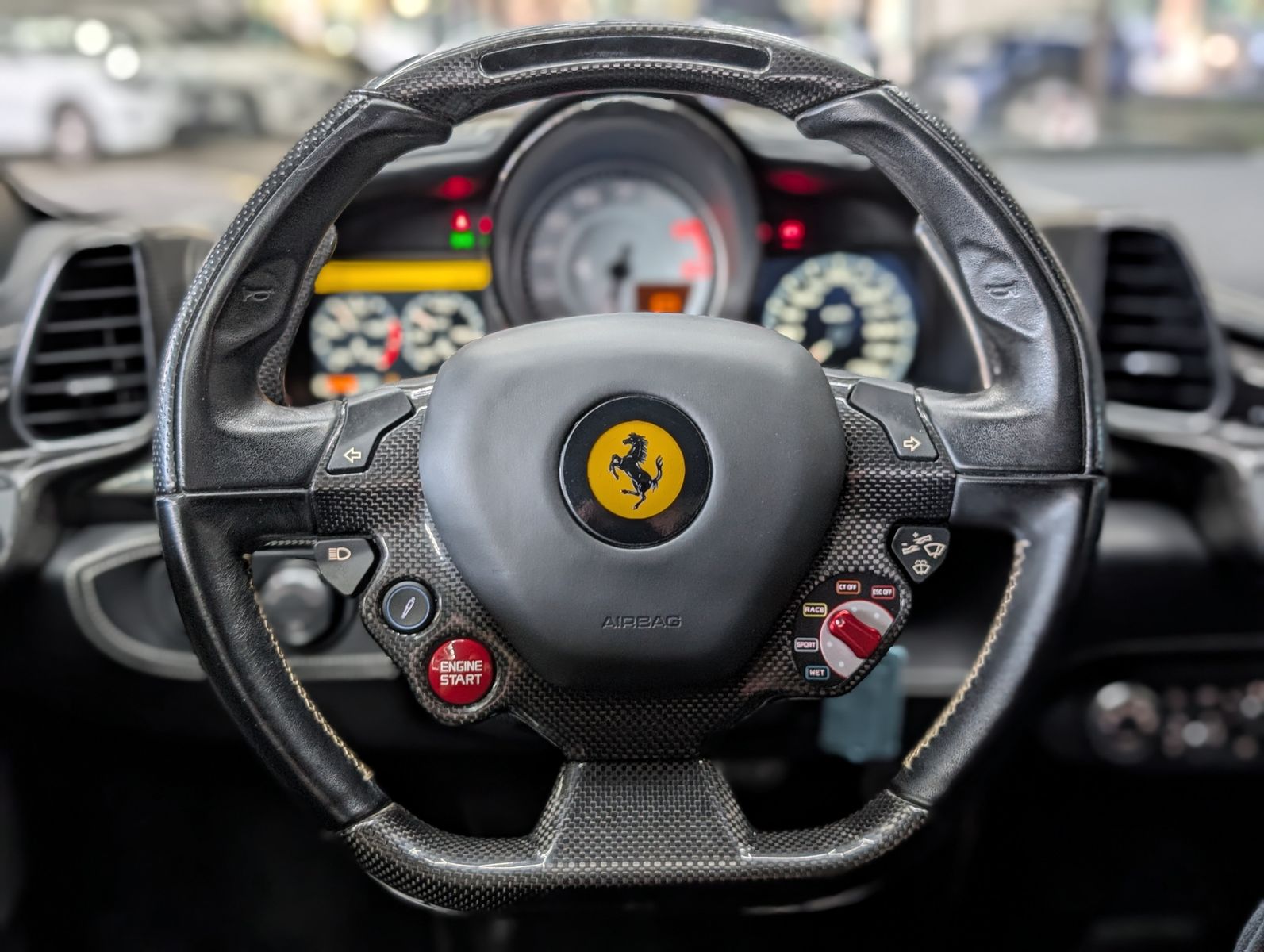 Fahrzeugabbildung Ferrari 458 Italia Racing Seats Carbon CRPK F1 CAM 20"