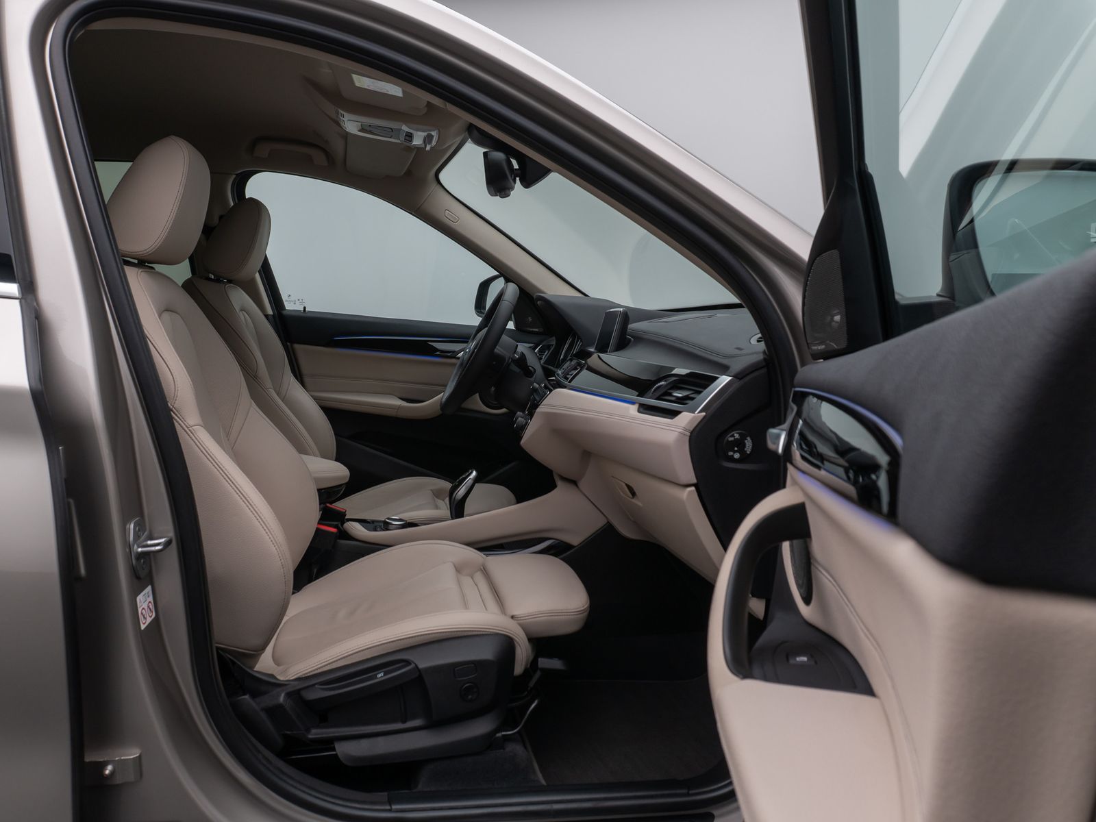 Fahrzeugabbildung BMW X1 xD25d xLine H/K DAB Parkassis AHK Alarm Sport