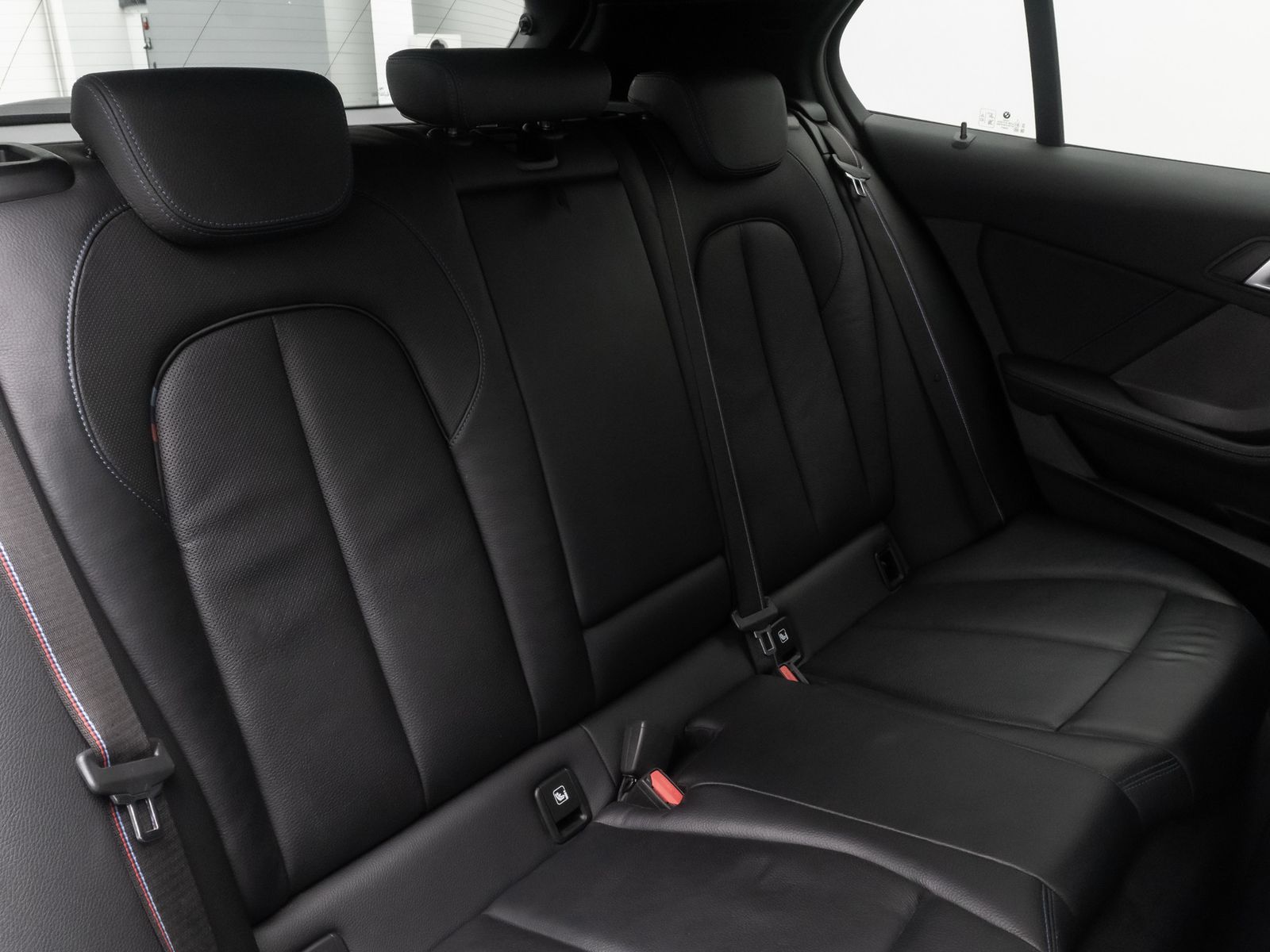 Fahrzeugabbildung BMW 118i M Sport DAB Komfort H/K LED Leder 18Zoll