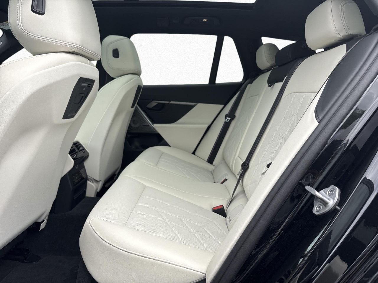 BMW i5 - Bild 18