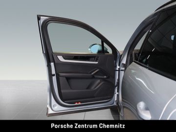 Porsche Cayenne - 10
