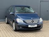 Mercedes-Benz B 200*Automatik*Navi*SHZ*PDC*Tempo*Teilleder* - Mercedes-Benz B 200: Blau