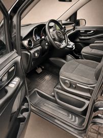 Mercedes V 250 - 8