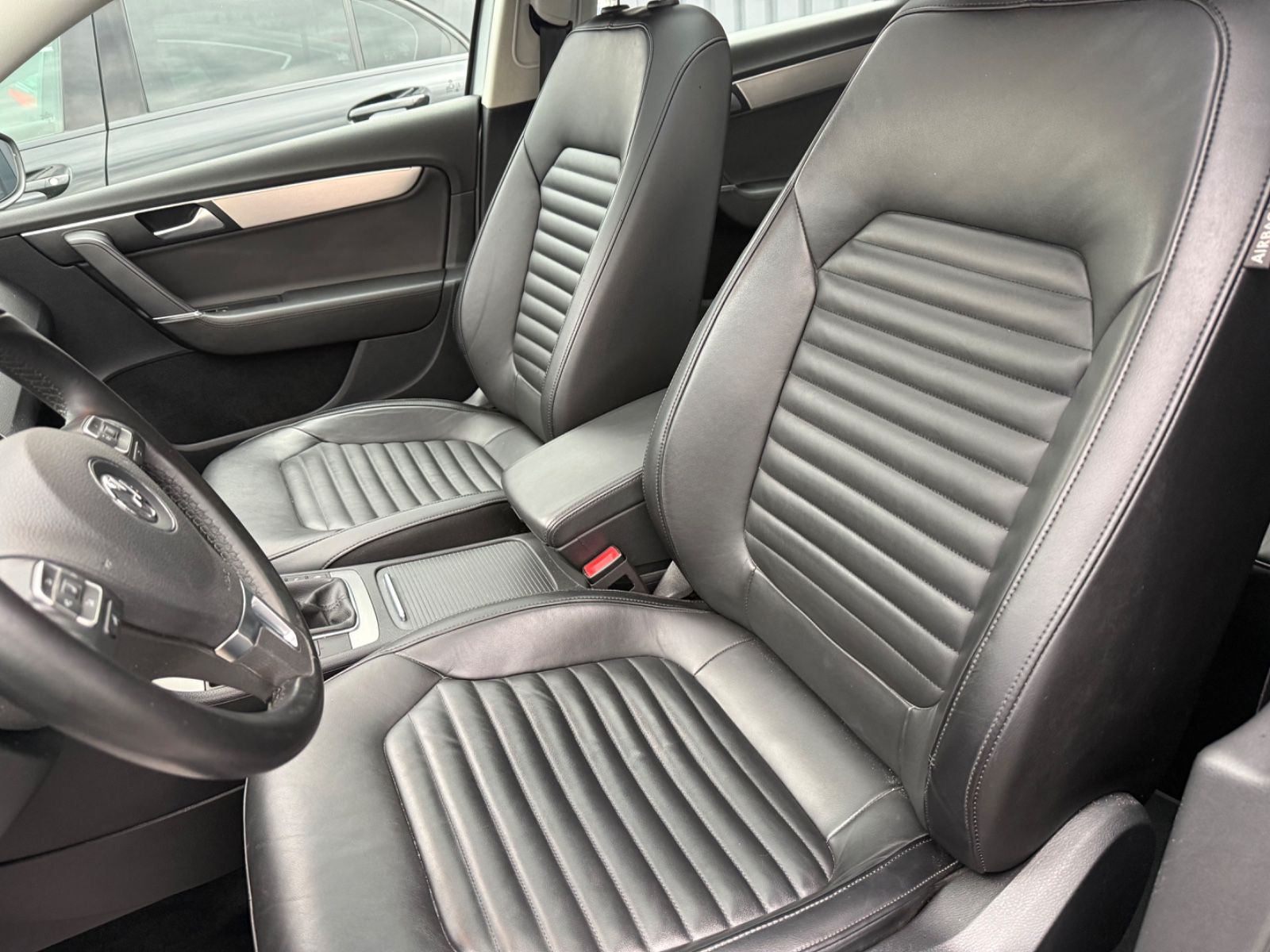 Passat Variant Highline Blue TDI*LEDER*NAVI*1.HA