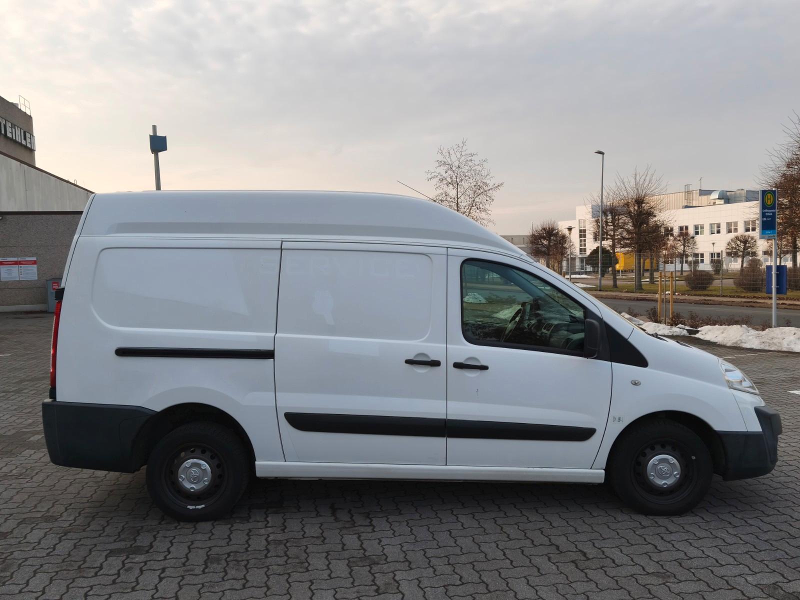 Toyota Proace Kasten Werkstattausbau + Standheizung