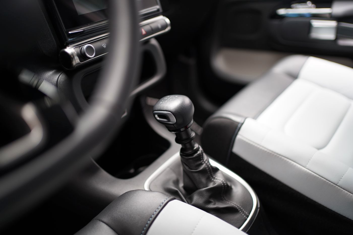 Fahrzeugabbildung Citroën C3 PureTech 110 Elle Klima Navi Sitzheizung