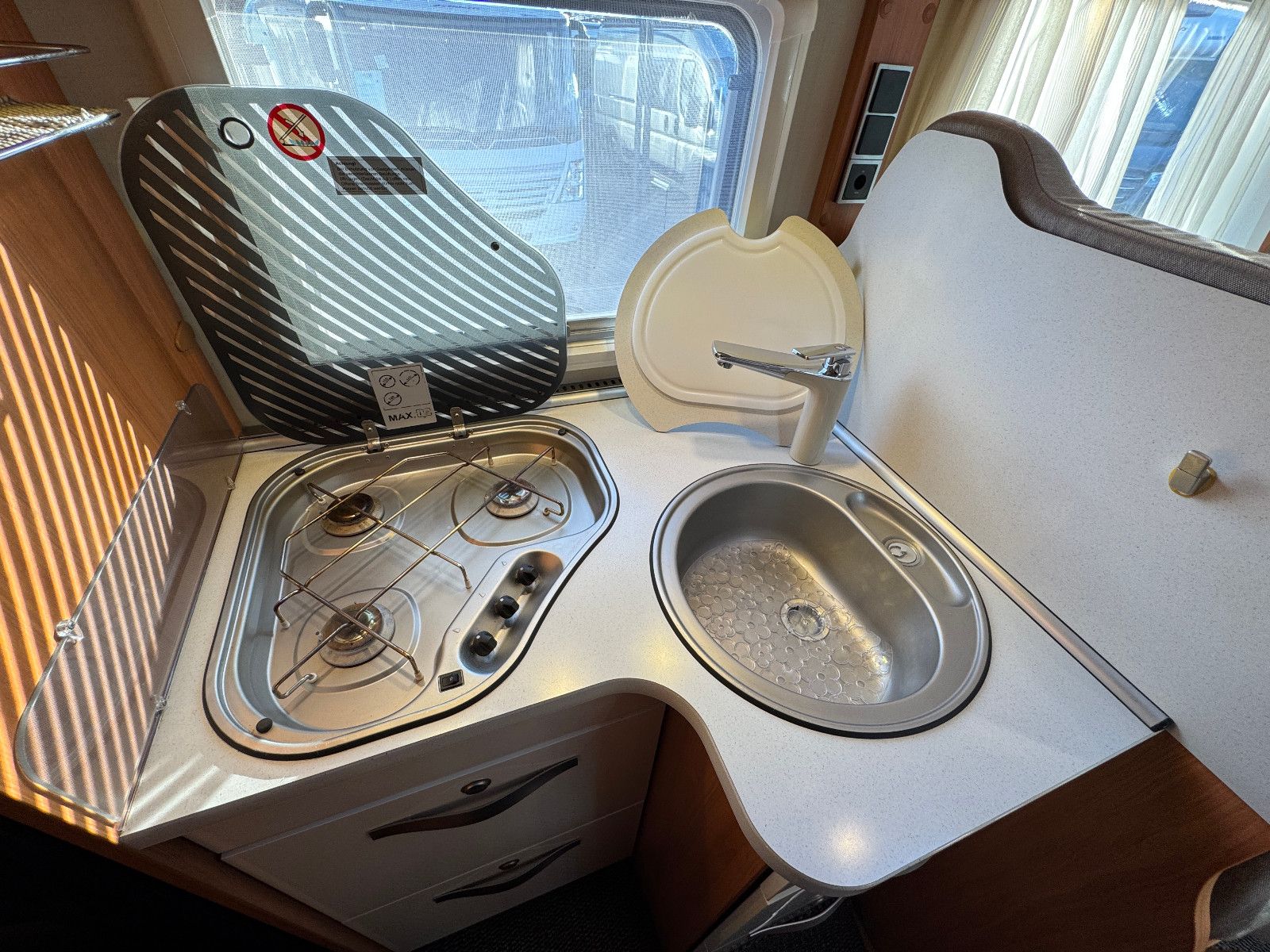 Fahrzeugabbildung HYMER / ERIBA / HYMERCAR EXSIS T 688 FIAT ALKO 2X TV SAT SOLAR AHK PANO