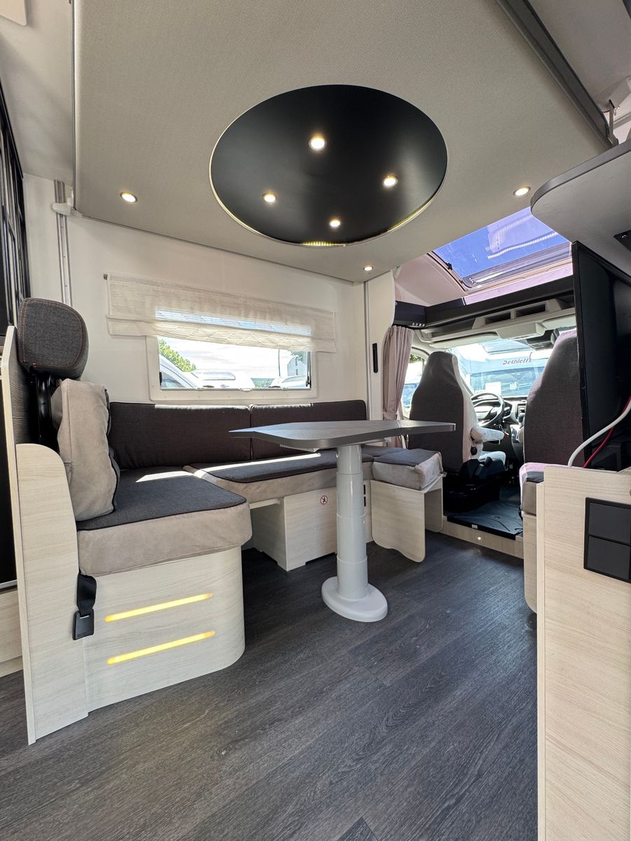 Chausson 660 TITANIUM ULTIMATE AUTOMATIK SOLAR TV SAT HUB
