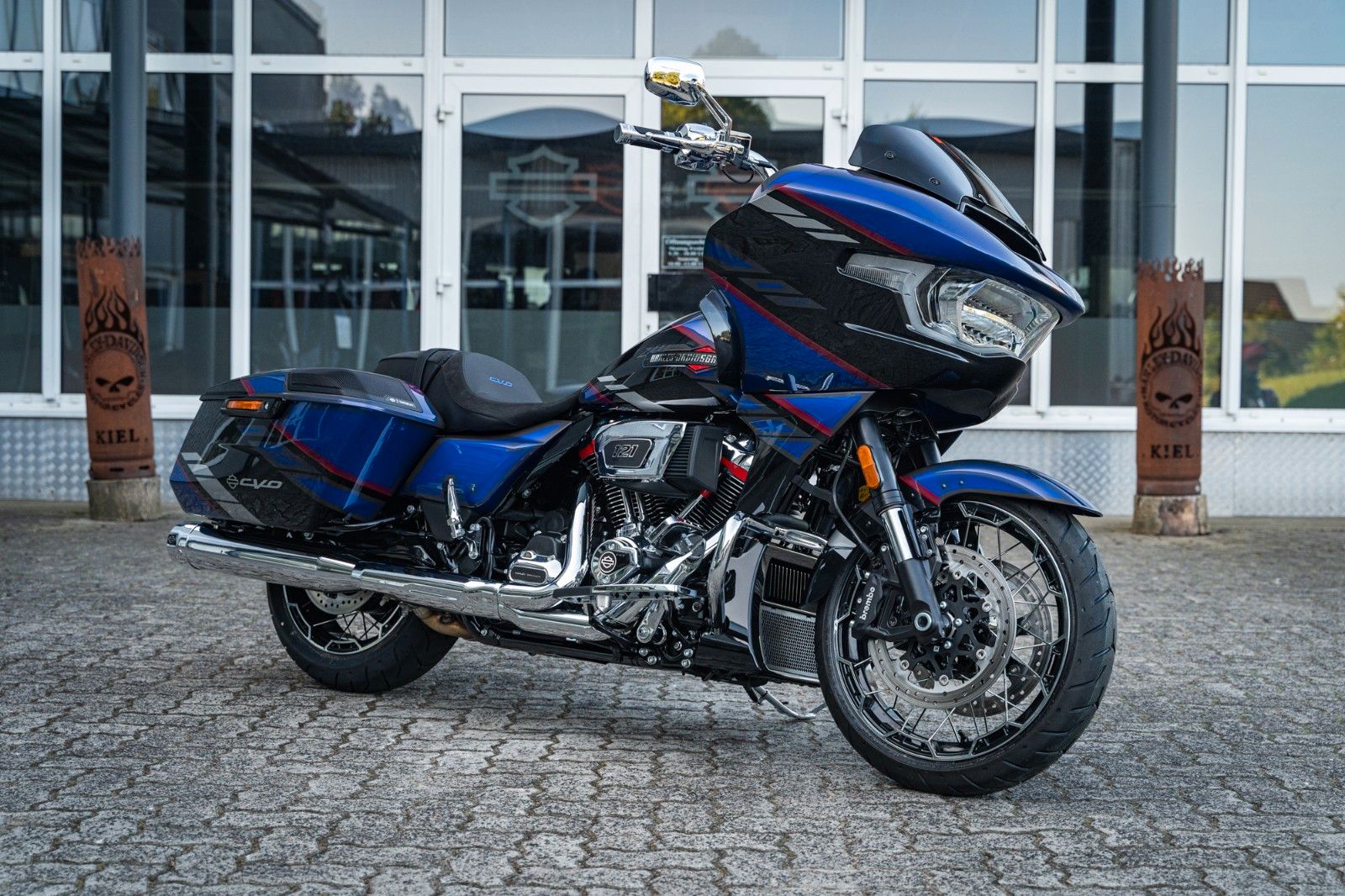 Fahrzeugabbildung Harley-Davidson CVO Road Glide FLTRXSE 121 cui MY25 Sofort Verfg