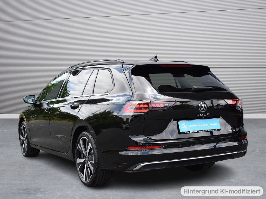 Volkswagen Golf VIII Variant 1.5 eTSI DSG Style Matrix AHK foto 3