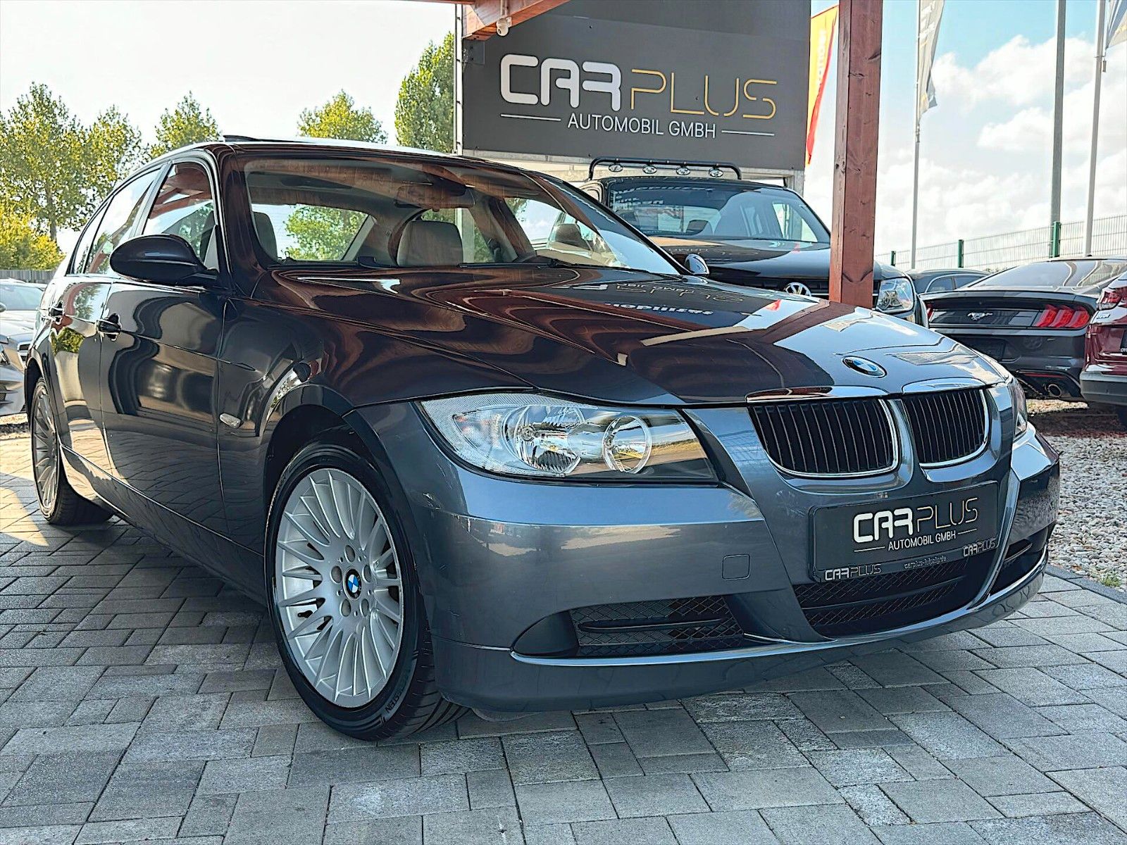 Fahrzeugabbildung BMW 320i Lim. Sport *TÜV NEU*MOTOR Neu*Top Zustand*