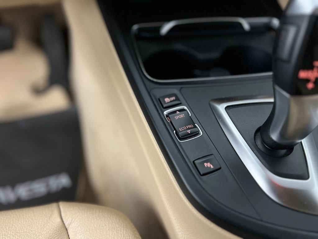 BMW 418d GRAND COUPE/ SPORTPAKET/ 1.H / GARANTIE/ BMW 418d GRAND COUPE/ SPORTPAKET/ 1.H / GARANTIE/