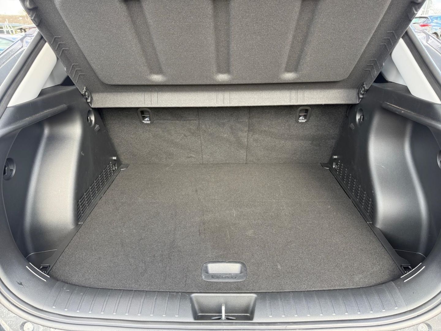 Fahrzeugabbildung Hyundai KONA Elektro TREND 65,4kWh EL.HECKKLAPPE+LED+KAM