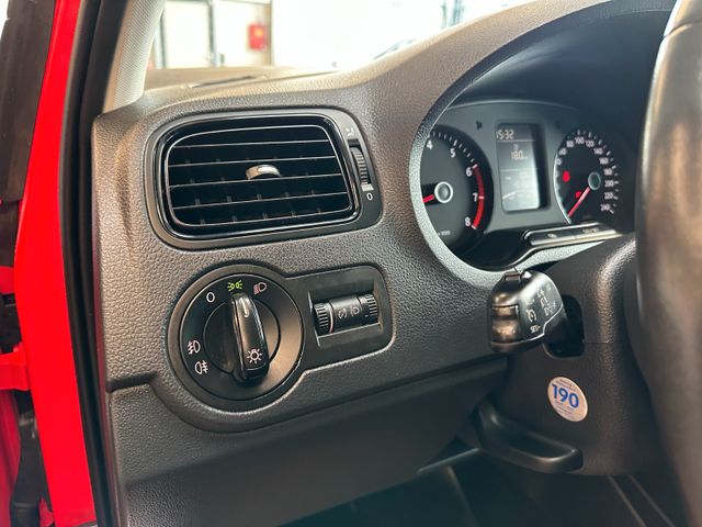 Volkswagen Polo V Match *2. Hand*Scheckheft*Klima*PDC*SHZ*