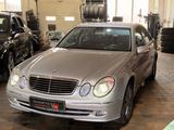 Mercedes-Benz E 200 Limo Kompressor*NAVI/TEMPOMAT/PDC/XENON/AC - Mercedes-Benz E 200: Kompressor