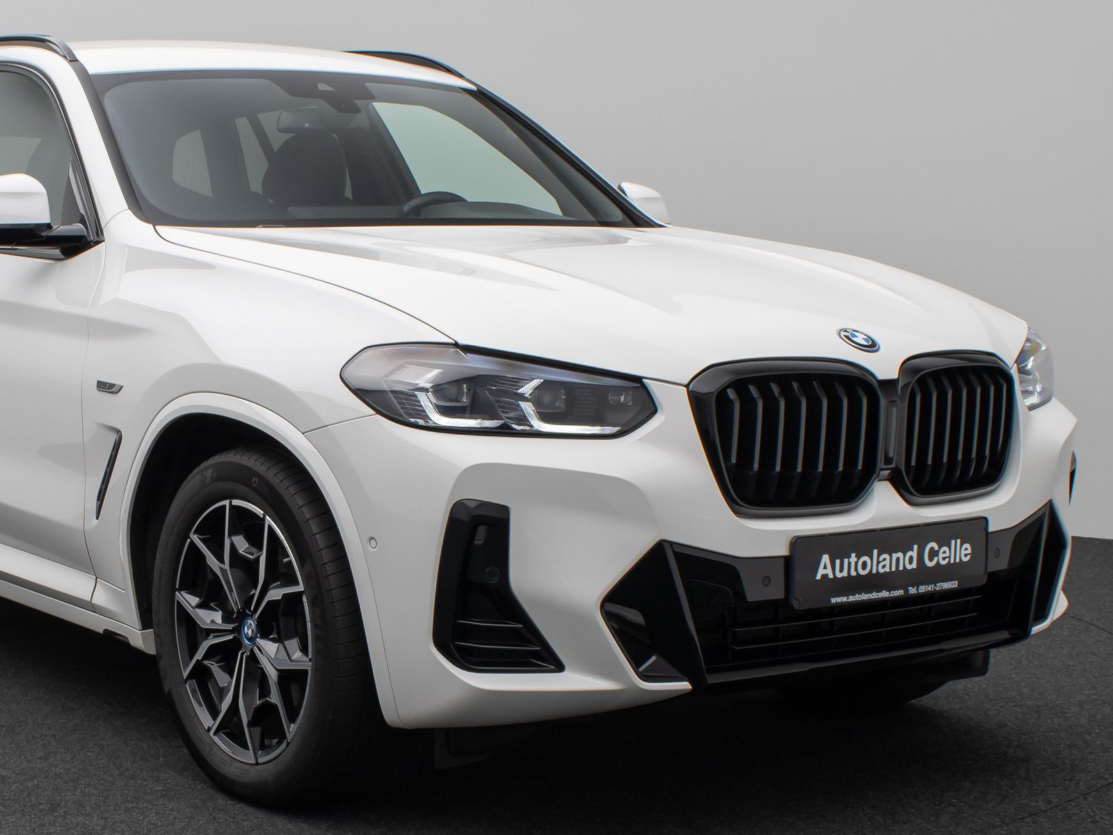 Fahrzeugabbildung BMW X3 xD30e M Sport Kamera DAB HiFi Fernlichtassist