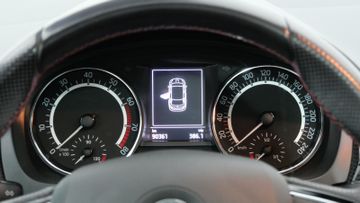 Skoda Rapid Spaceback Monte Carlo 1.2 TSI PANO PDC XEN