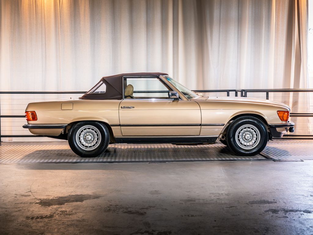 Mercedes-Benz SL 380