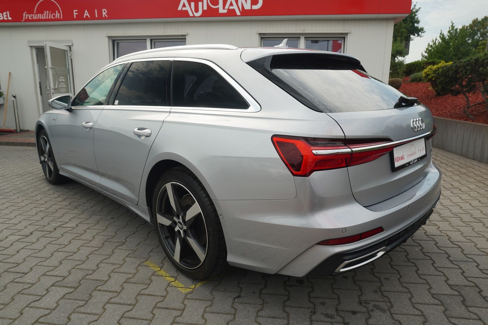 Audi A6 Avant 50 TDI quattro S-Line LED ACC AHK 360° foto 4