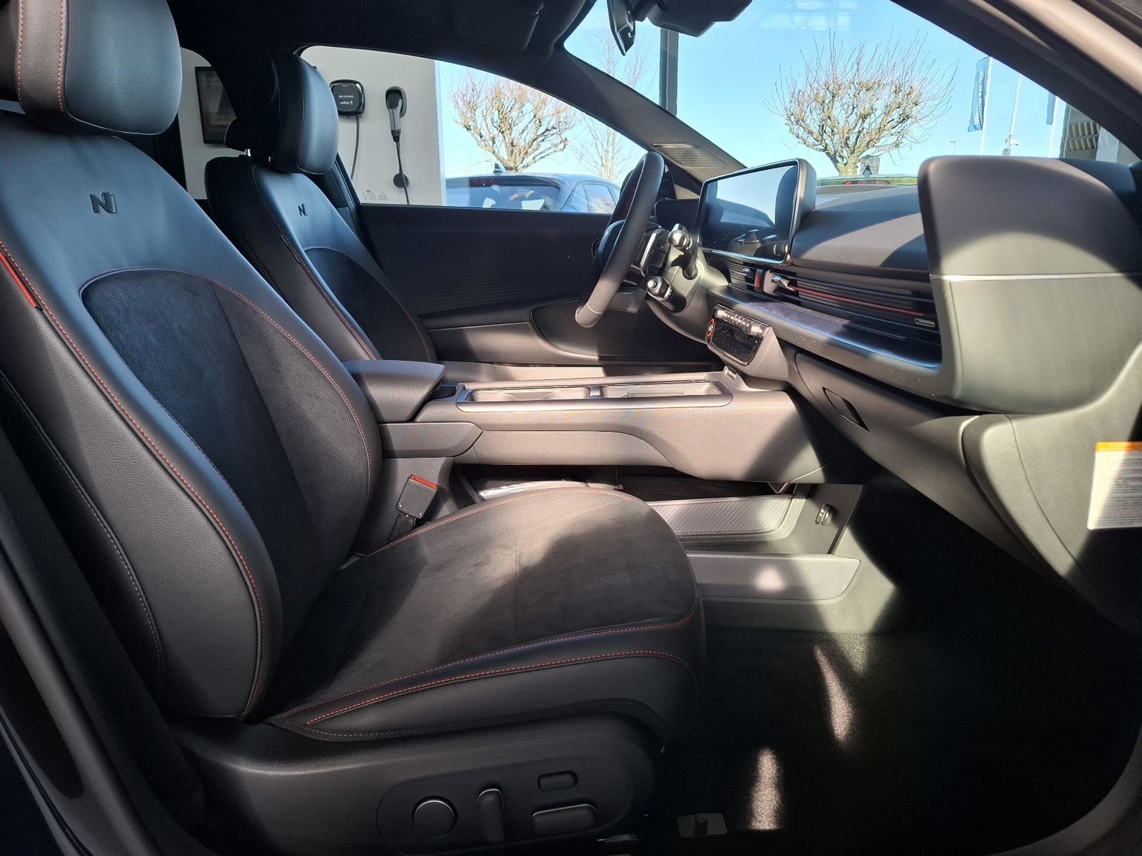 Hyundai IONIQ 6 – Bild 12