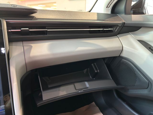 Ford Explorer Select RWD