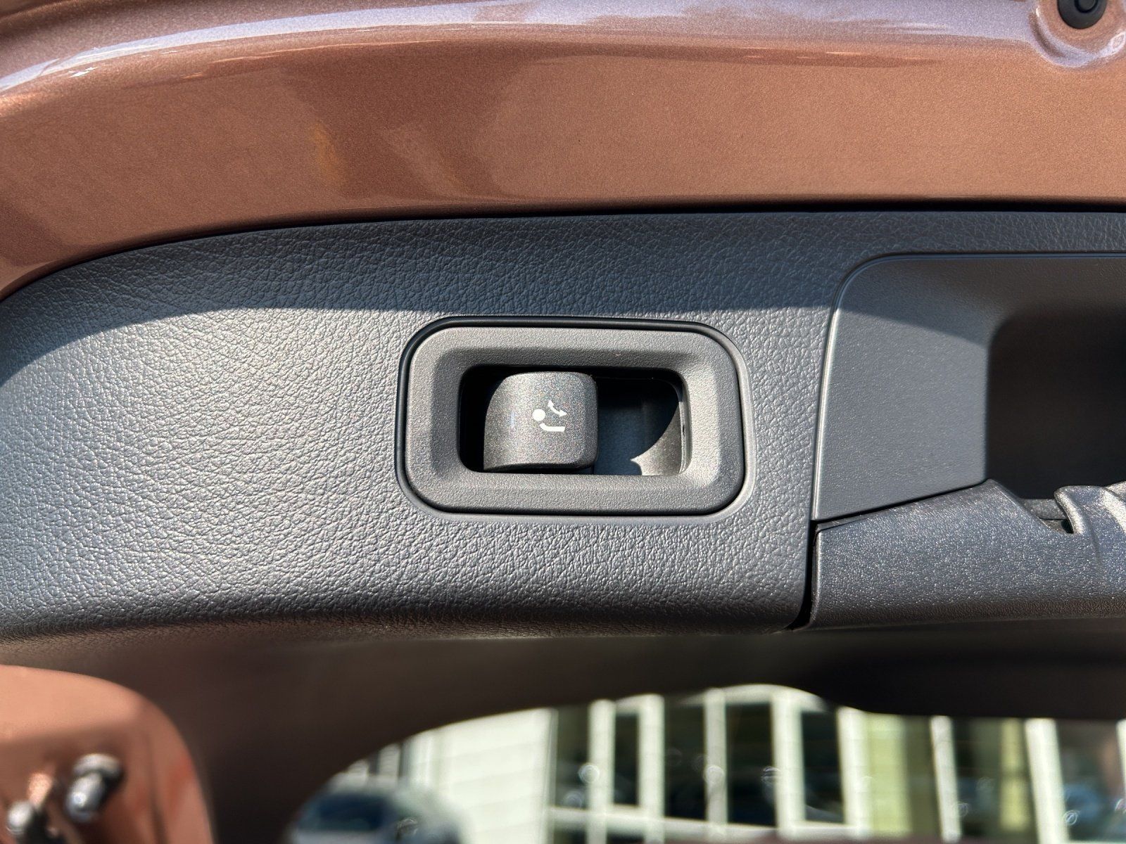 Fahrzeugabbildung Mercedes-Benz EQA250 AMG Advanc+ AHK Pano Memo KeyGo Sitzklima