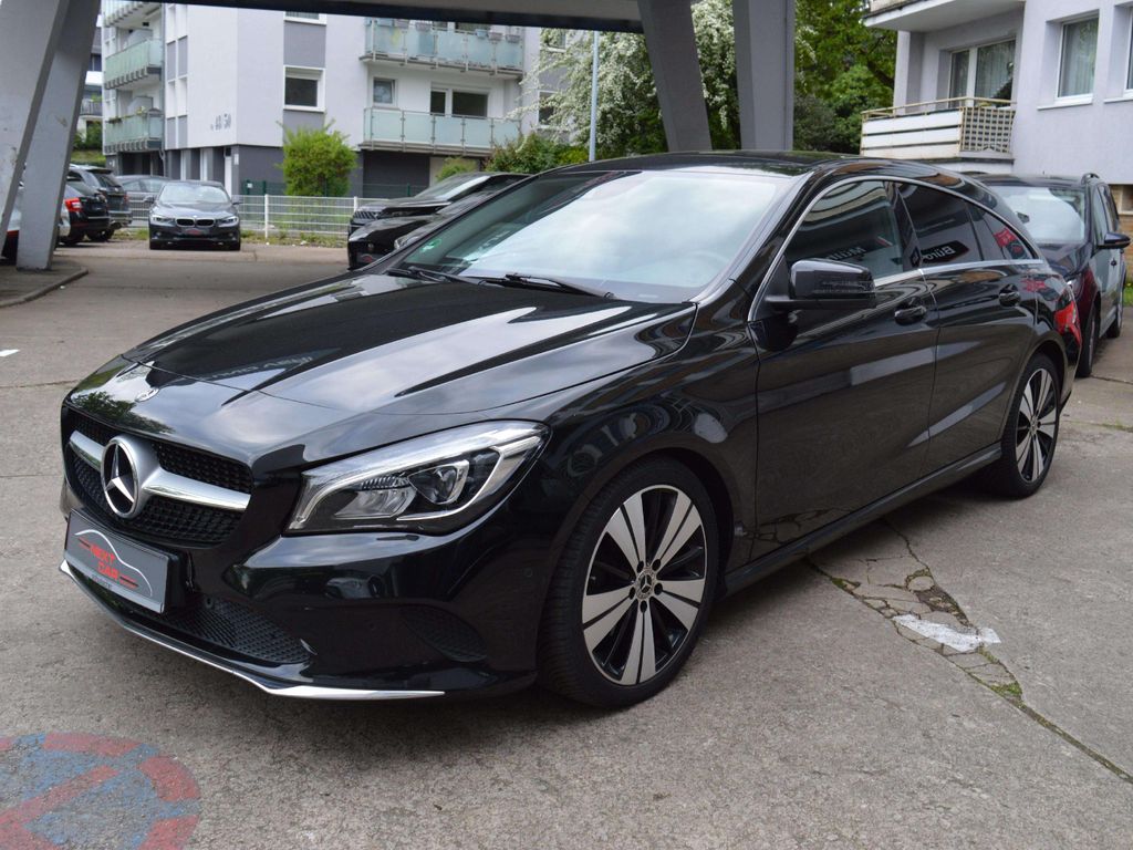 Image of Mercedes-Benz CLA 200
