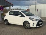 Toyota YARIS*COMFORT*KLIMA*RÜCKFAHRKAMERA*8FACHBEIREIFT - Toyota Yaris mit Benzin-Antrieb: Automatik