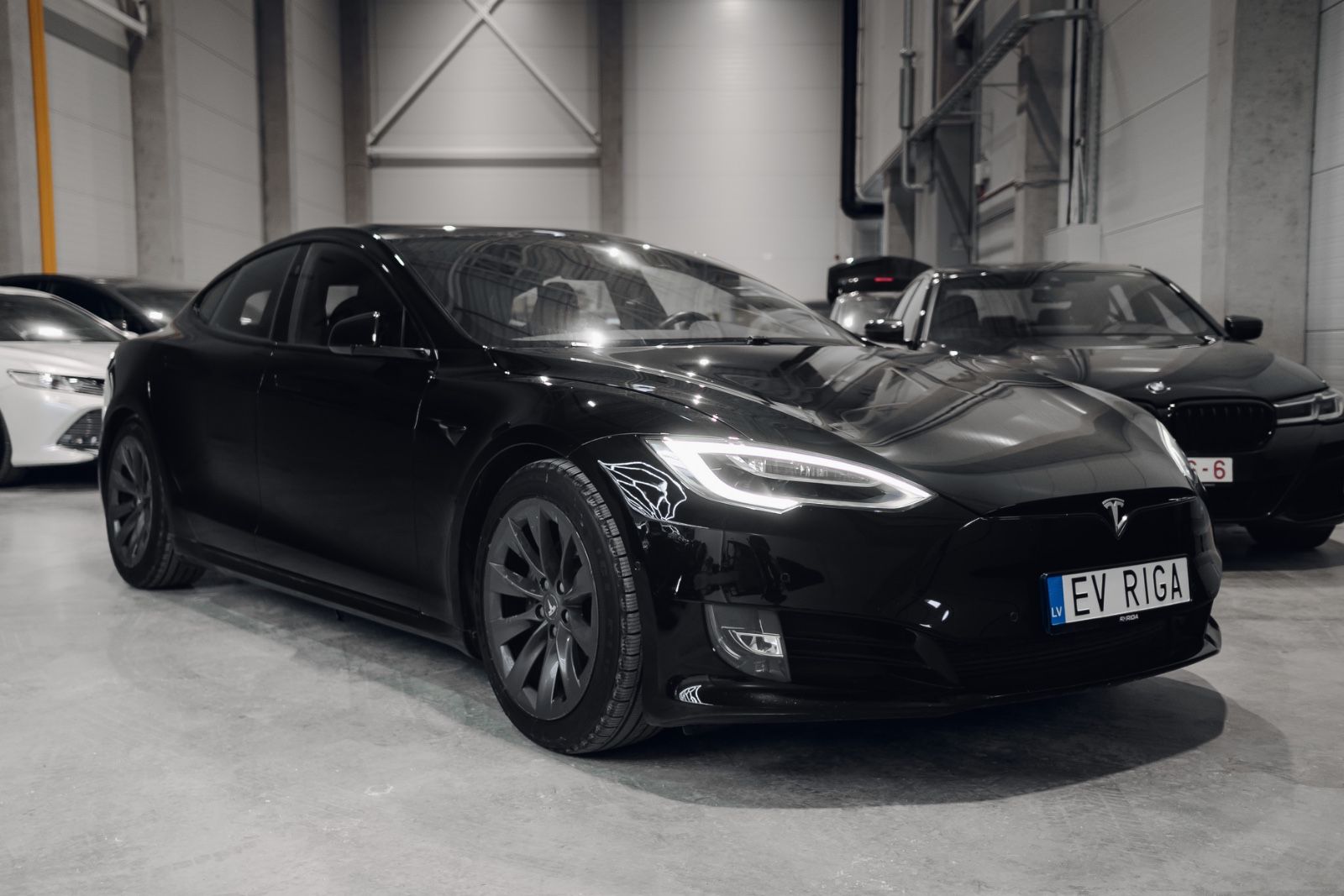 TESLA Model S