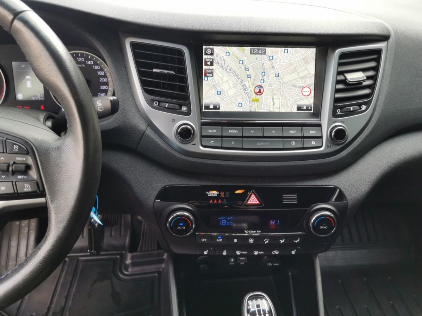 Fahrzeugabbildung Hyundai Tucson blue Advantage 2WD Navi, 8-fach bereift M