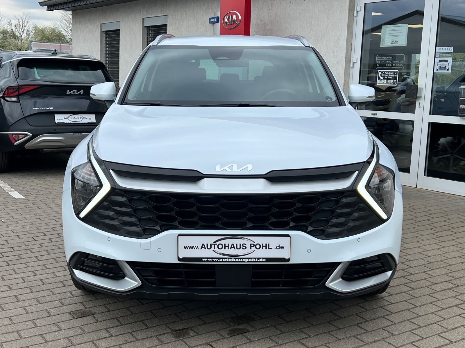 Fahrzeugabbildung Kia SPORTAGE 1.6T 48V 2WD DCT ULTIMATE EDITION