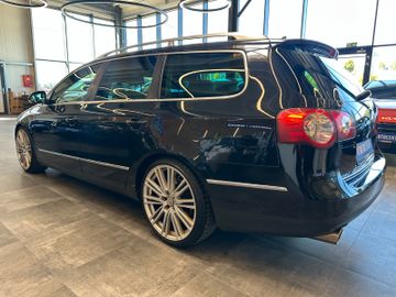 MYAUTOCENTER – Gebraucht- und Jahreswagen mit Werkstattservice in Pfaffenhofen Volkswagen Passat Variant V6 FSI *4Motion*Navi*Xenon*TÜV*