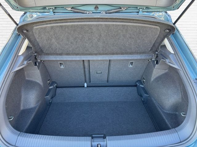 Fahrzeugabbildung Volkswagen T-Roc Life DSG KLIMA LED NAVI ALU