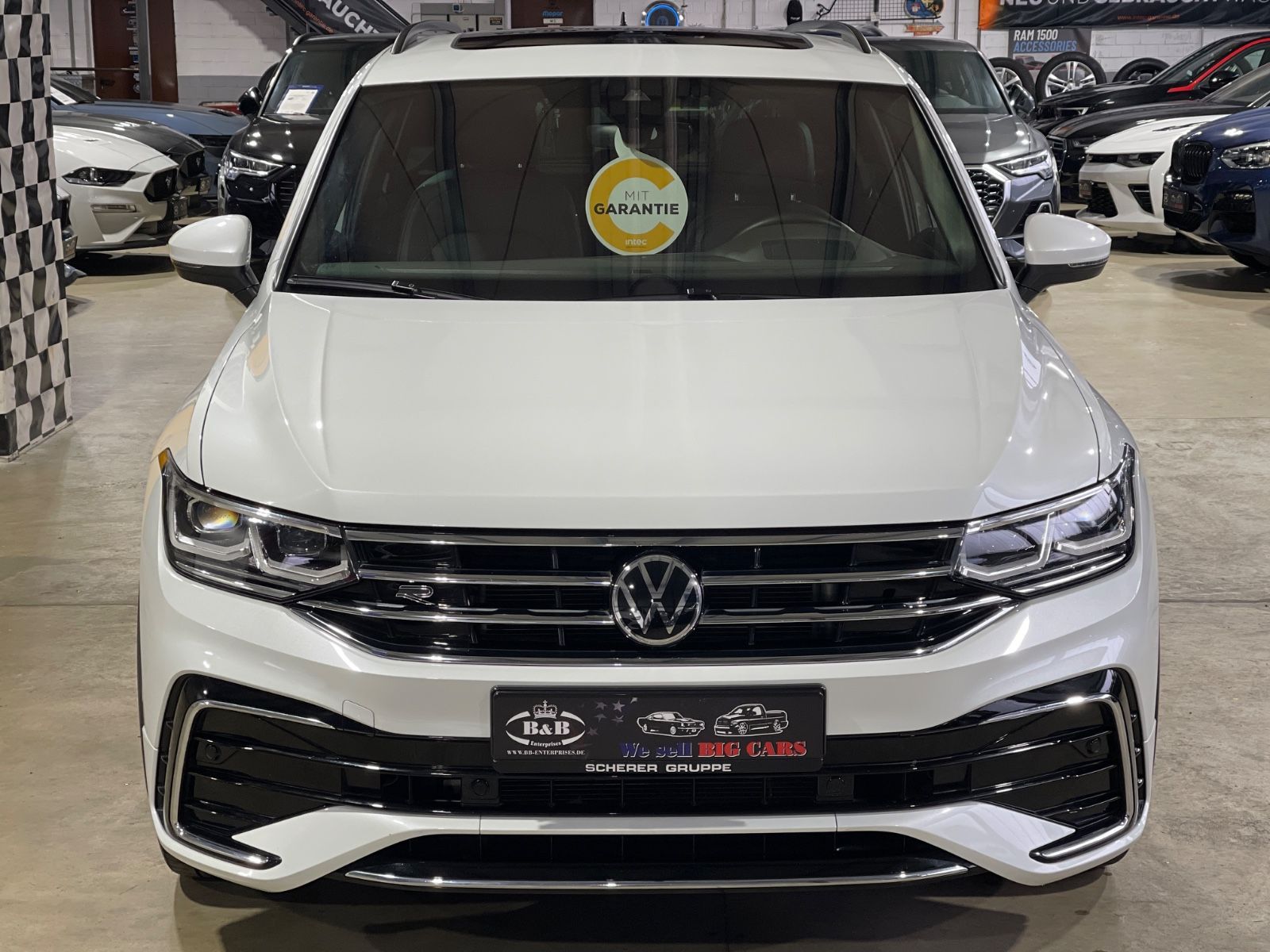 Volkswagen R-LINE 4MOT 245 PS SHZ HINTEN PANO AHK foto 3