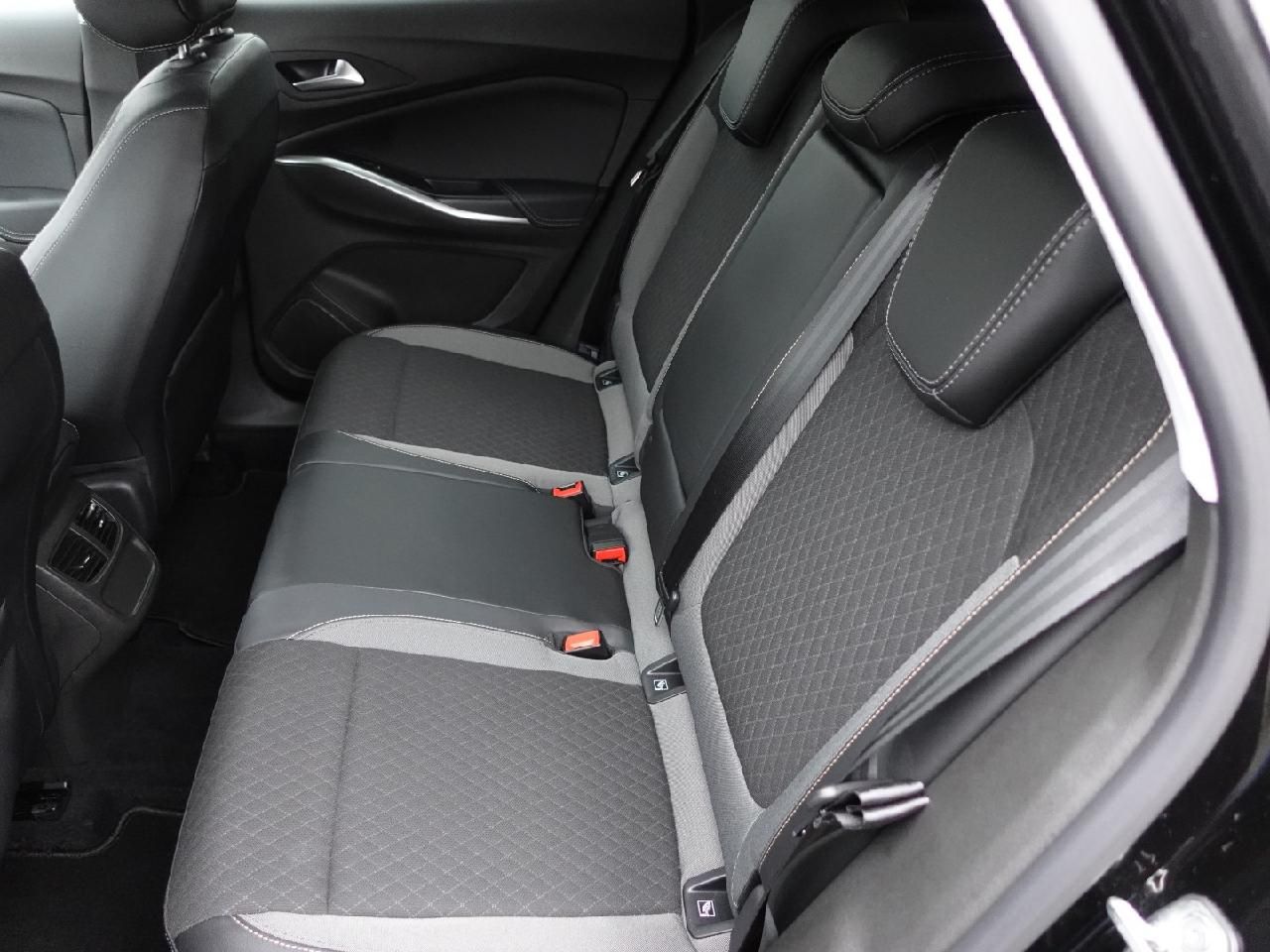 Fahrzeugabbildung Opel Grandland 1,2 GS Line