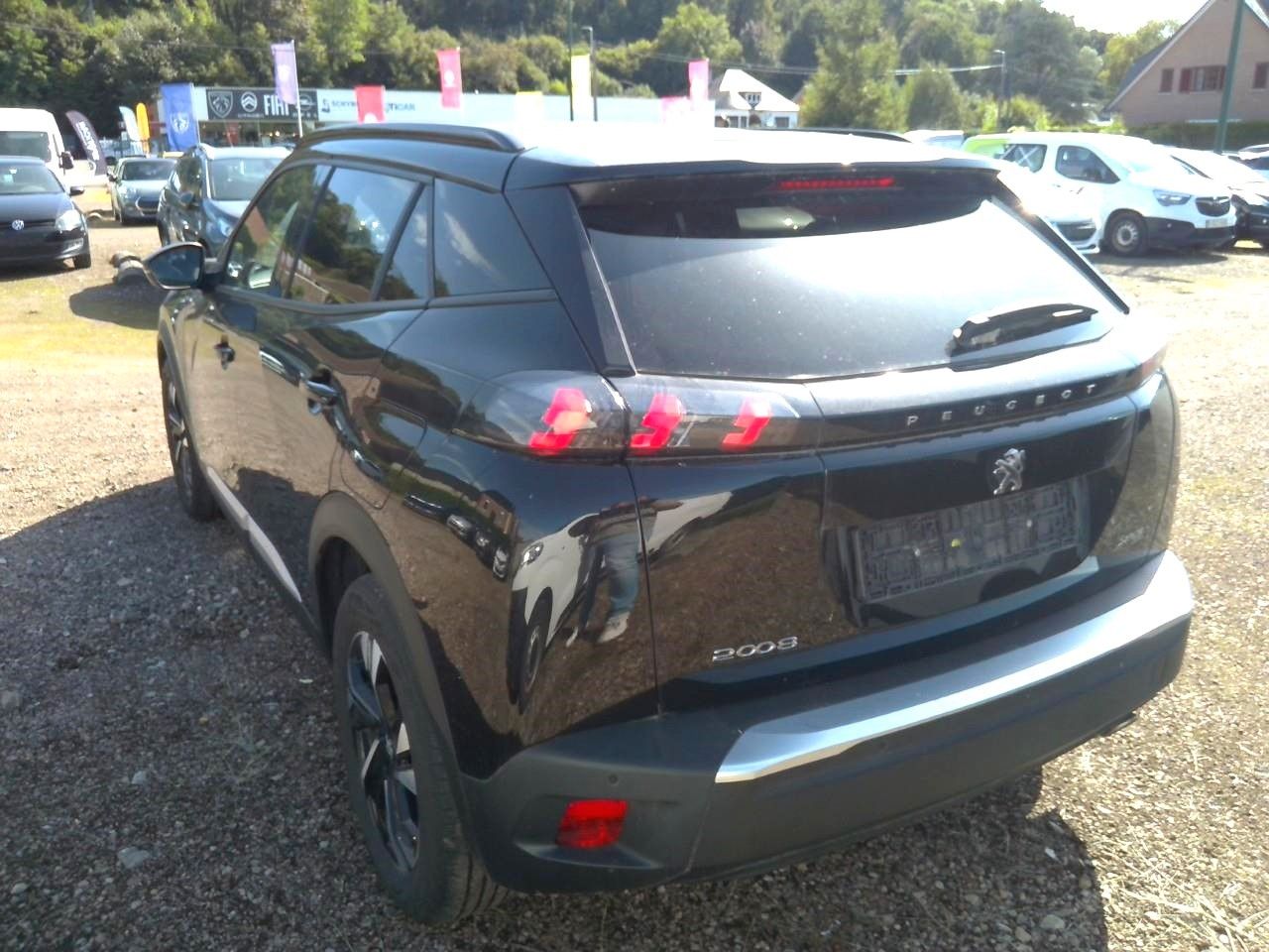 Peugeot 2008 ALLURE PACK 15 BHDi 130 EAT8 KAM*NAV*17 imagem 2