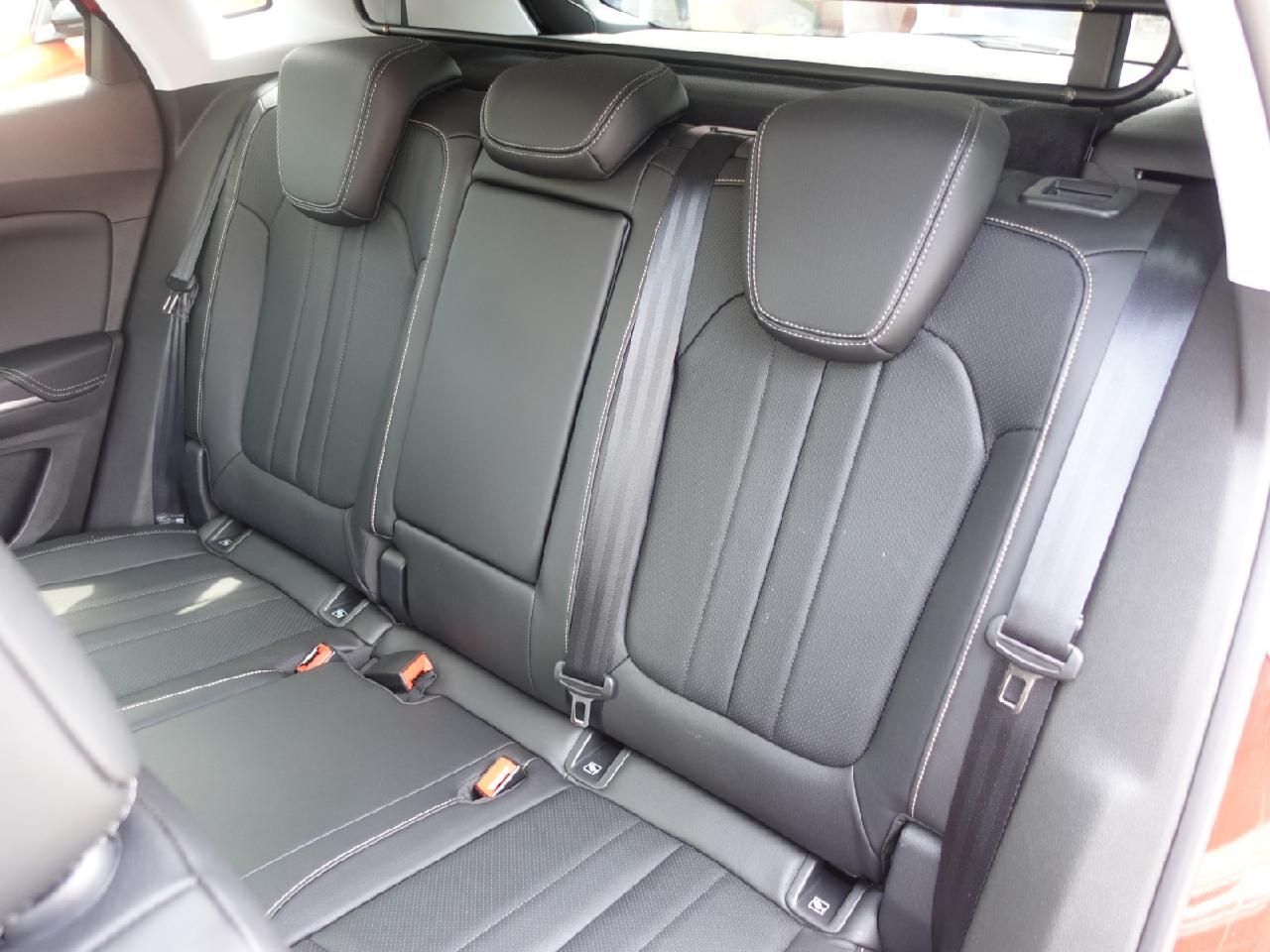Fahrzeugabbildung Opel Grandland 1,2 Ultimate Automatik