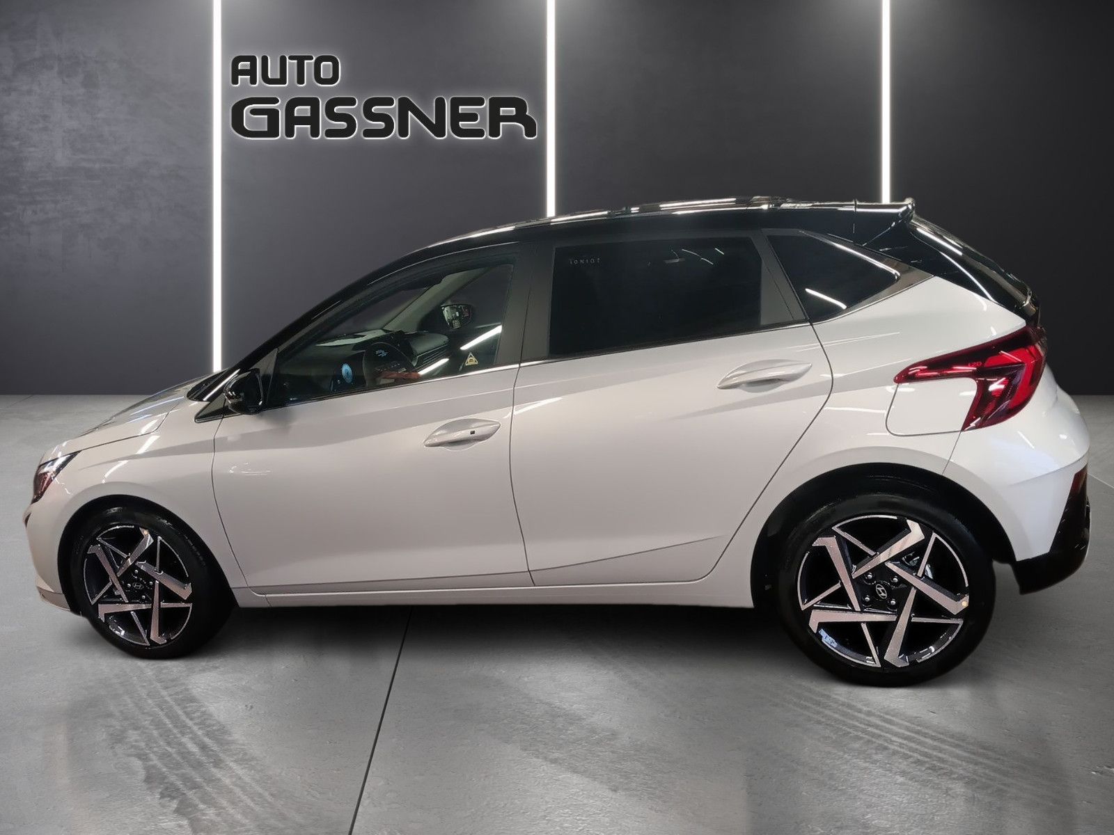 Fahrzeugabbildung Hyundai i20 90 PS Prime DCT Mj.26 Navi Dachlackierung