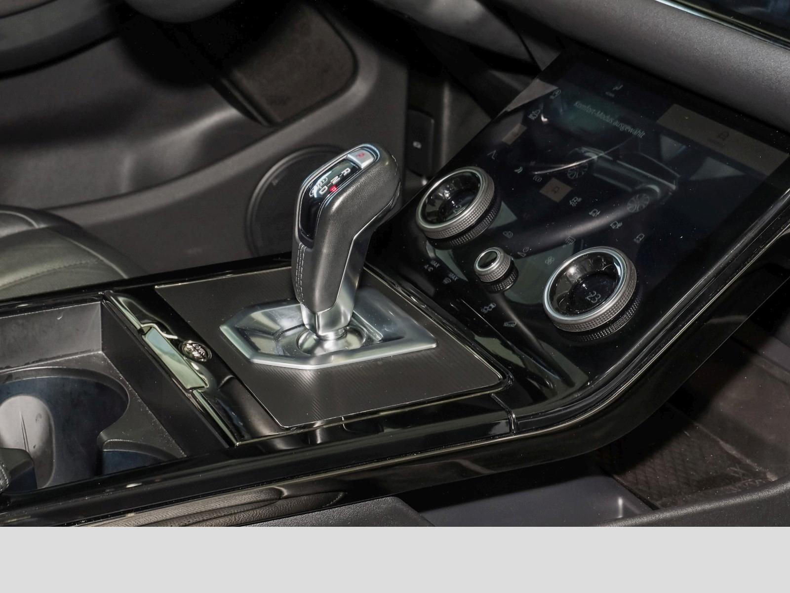 Land Rover Range Rover Evoque 2.0 D200 R-Dynamic SE-Navi*AH