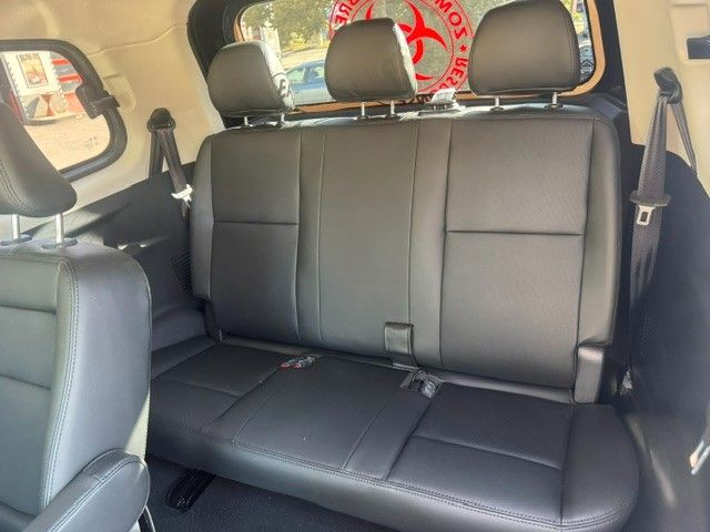 Fahrzeugabbildung SWM G03 S SCHIEBEDACH LEDER NAVI KAMERA 7 SITZER