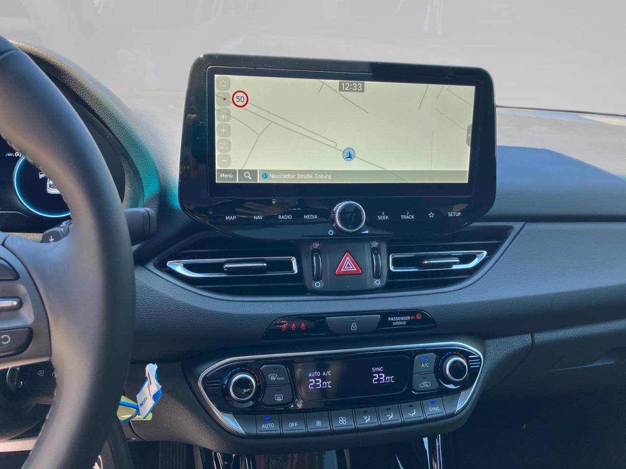 Fahrzeugabbildung Hyundai i30 TREND *PANO*SHZ*LHZ*NAVI*