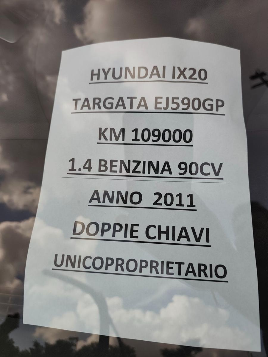Hyundai ix20 2011 — photo 8