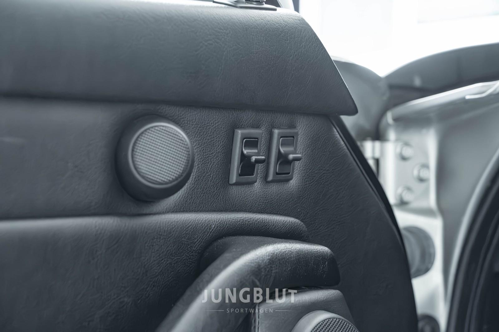 Porsche 993 Carrera Cabriolet, Tiptr. Deut. Auslieferung