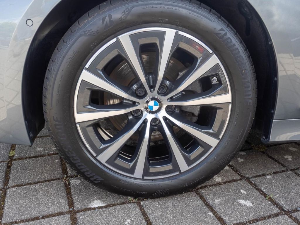 BMW 320 iTour AHK Navi HUD LED 360 Kamera DAB PDCv h foto 5