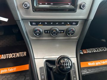 Volkswagen Golf VII *ISOFIX*A-HOLD*KLIMA*