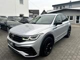 Volkswagen Tiguan 2.0 TDI *R-LINE*4Motion*BLACK-STYLE*NAVI* - Volkswagen Tiguan mit Diesel-Antrieb: Silber, mit Klimaanlage