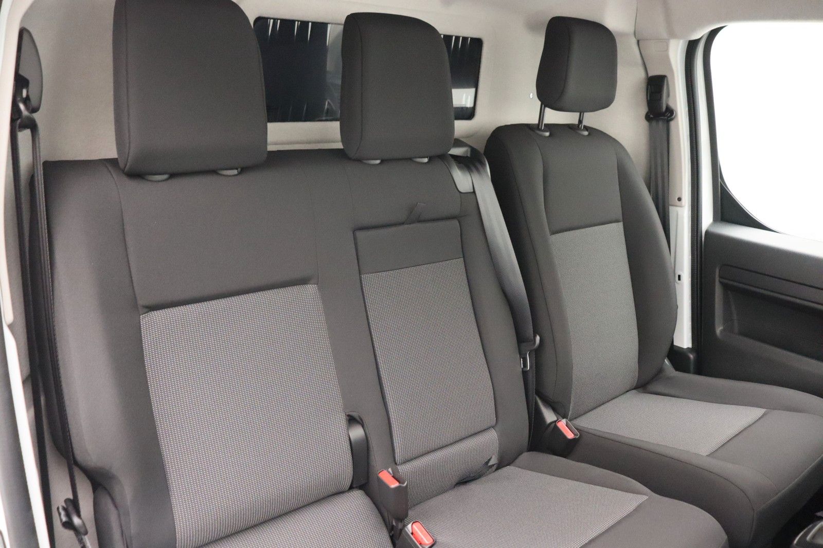 Fahrzeugabbildung Fiat Scudo Serie 3 L2 KaWa 1.5 120 MT6 S&S AHK