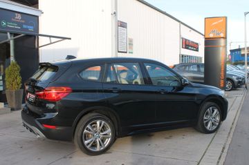 Fahrzeugabbildung BMW X1 xDrive 20i Sport-Line Leder PDC SHZ Hifi