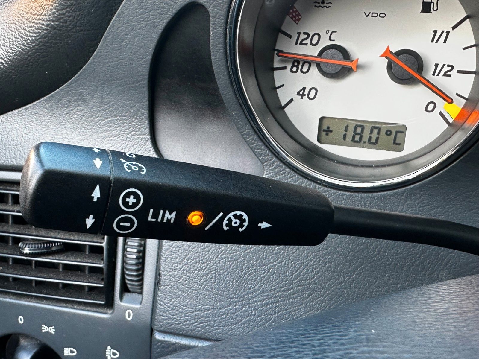 Fahrzeugabbildung Mercedes-Benz SLK 200 Kompressor / Leder / Sitzhzg. / Klima